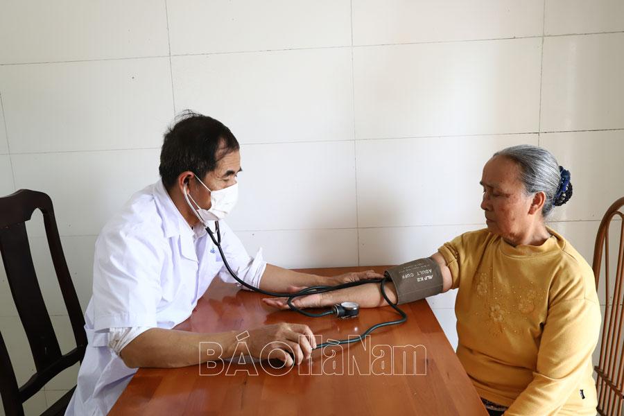 Đẩy mạnh thực hiện Bộ tiêu chí quốc gia về y tế xã giai đoạn đến năm 2030