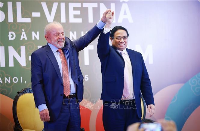 Thủ tướng Phạm Minh Chính và Tổng thống Lula da Silva cùng dự Diễn đàn kinh tế Việt Nam - Brazil