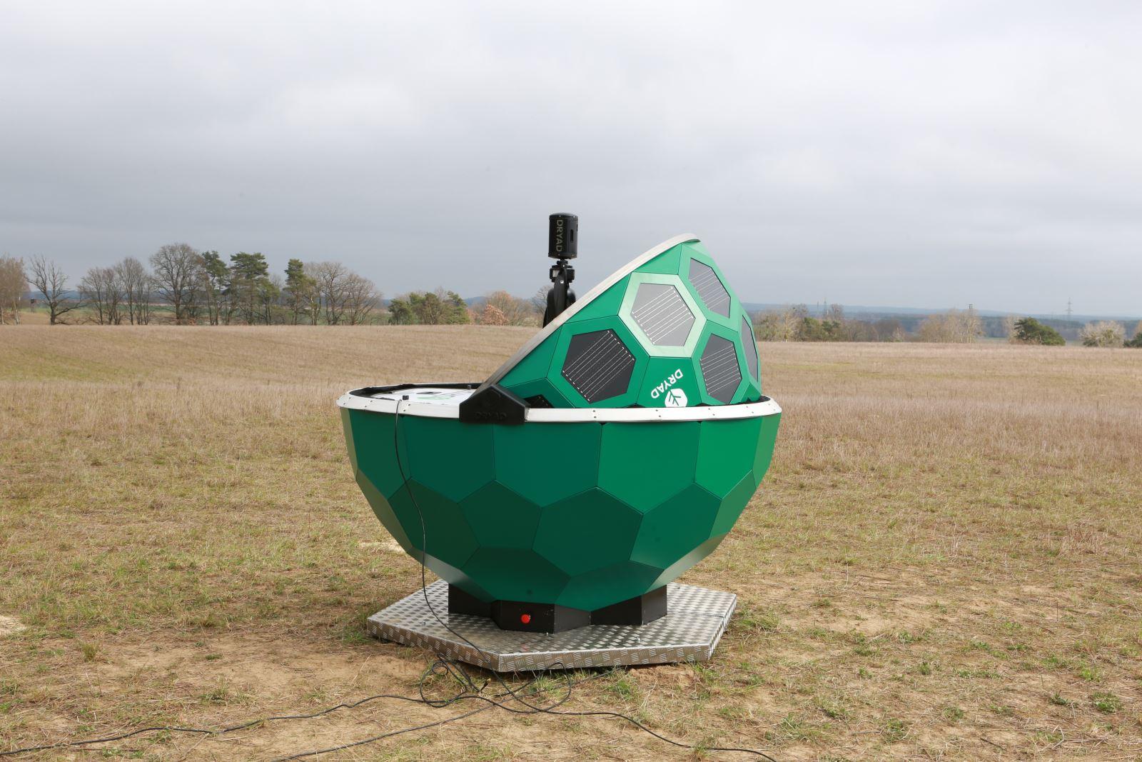 Phát triển thiết bị bay không người lái phát hiện cháy rừng