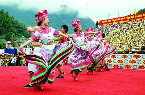 Đề cao sức mạnh văn hóa tinh thần, tăng "đề kháng", ngăn ngừa suy thoái về tư tưởng chính trị-Bài 3: Chung tay xây dựng “sức mạnh mềm” của dân tộc