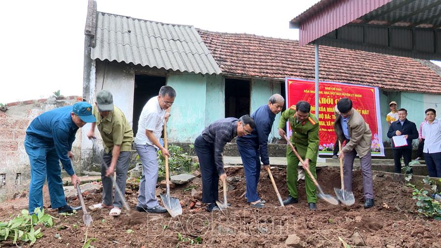 Lý Nhân đẩy mạnh phong trào xóa nhà tạm, nhà không an toàn