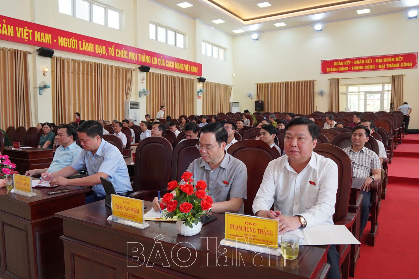 Đoàn đại biểu Quốc hội tỉnh tiếp xúc cử tri tại phường Duy Minh