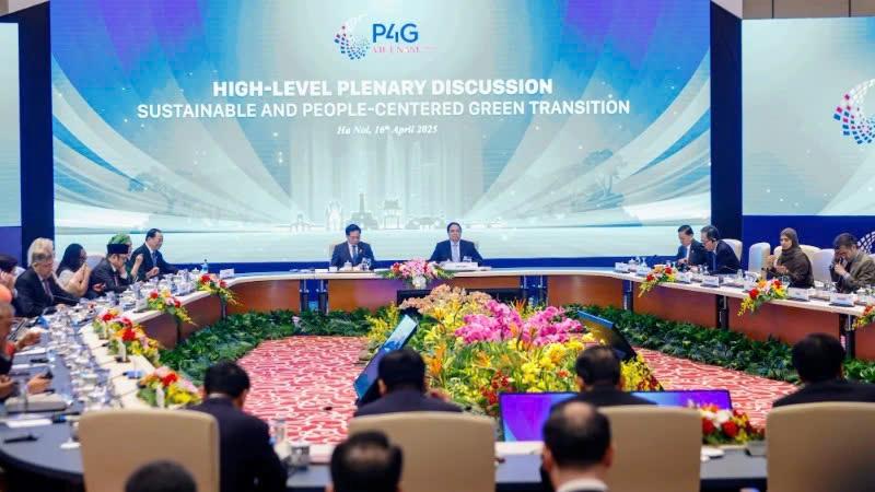 Chuyển đổi xanh, phát triển bền vững cần gắn với con người, vì con người