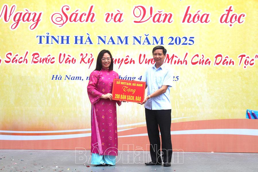 Khai mạc Ngày sách và Văn hóa đọc tỉnh Hà Nam năm 2025