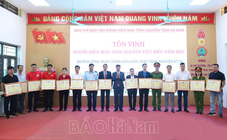 Lan tỏa nét đẹp hiến máu trong cộng đồng