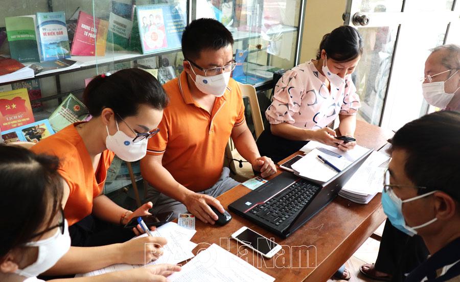 Chi trả lương hưu, trợ cấp BHXH tháng 5 trước Ngày nghỉ lễ 30/4 và 1/5