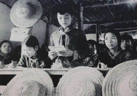 Lớp học thời kháng chiến