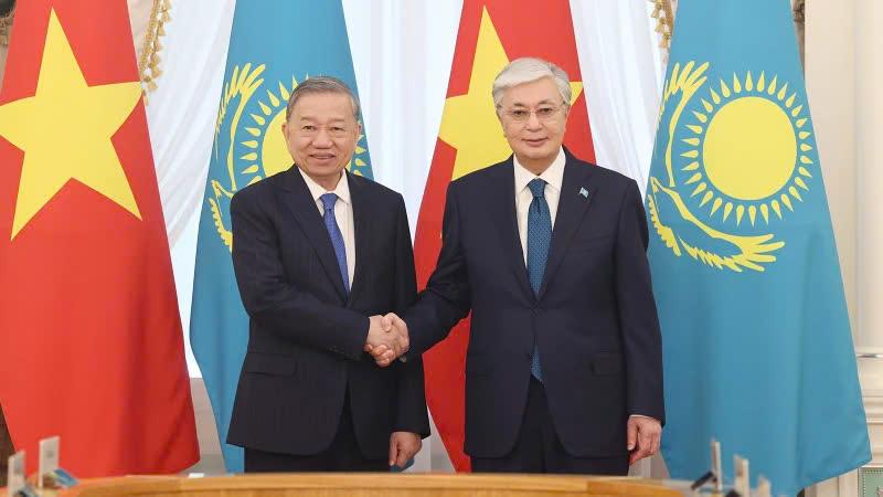 Tuyên bố chung về việc thiết lập quan hệ Đối tác chiến lược Việt Nam-Kazakhstan