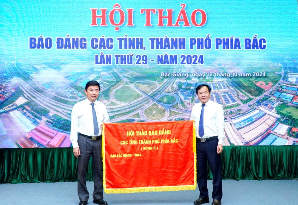 Hội thảo báo Đảng các tỉnh, thành phố phía Bắc lần thứ 30: Viết tiếp những trang sử đáng tự hào