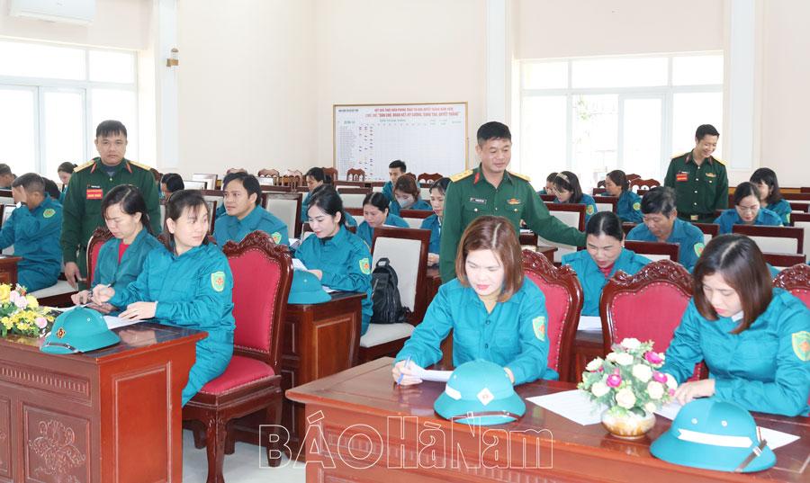 Duy trì nền nếp công tác giáo dục chính trị, tư tưởng trong lực lượng vũ trang