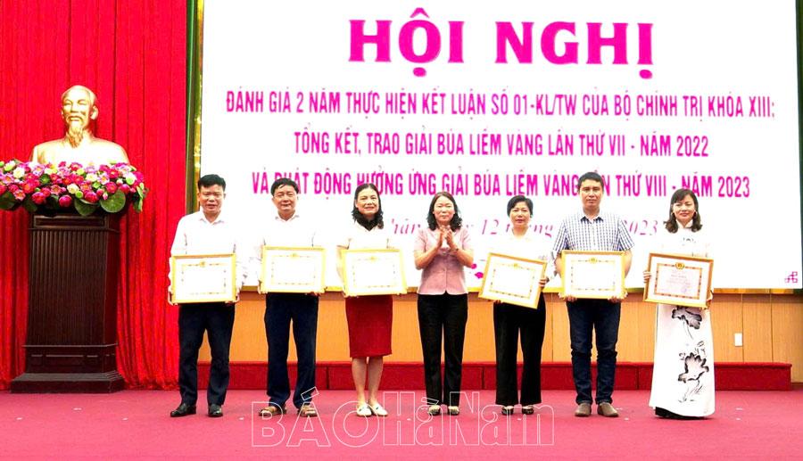 Tư tưởng, đạo đức, phong cách Hồ Chí Minh lan tỏa sâu rộng trong đời sống xã hội