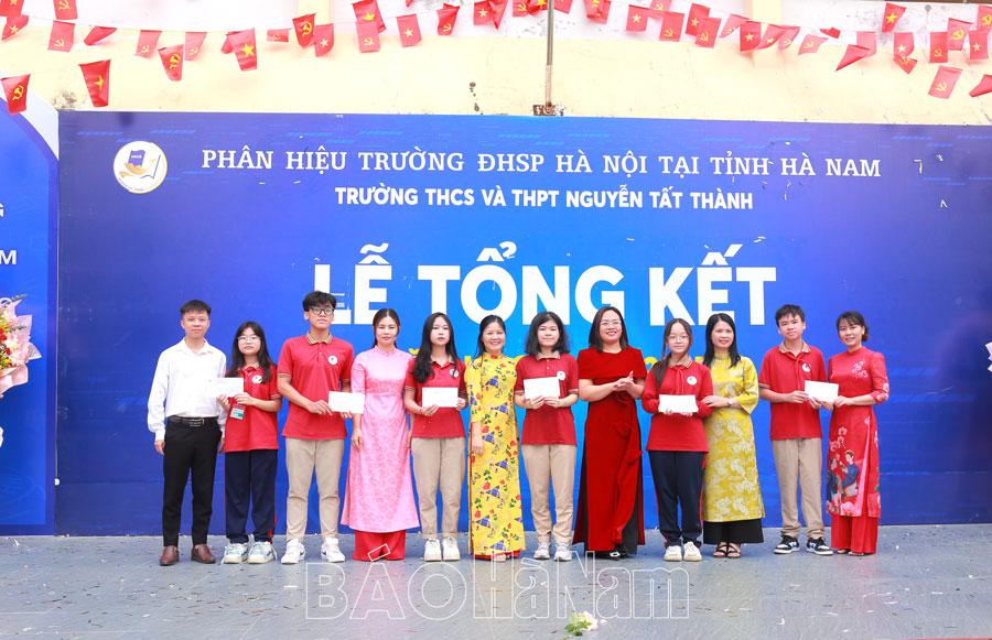 Trường THCS&THPT Nguyễn Tất Thành tổng kết năm học 2024 – 2025