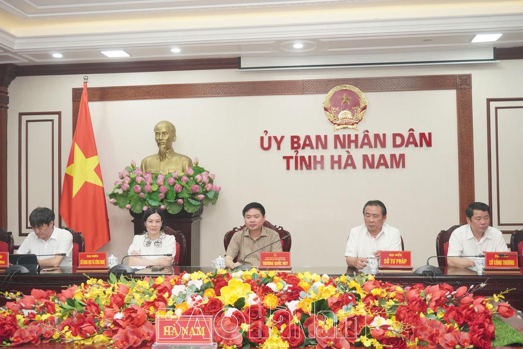 Thủ tướng Chính phủ tọa đàm với các doanh nghiệp