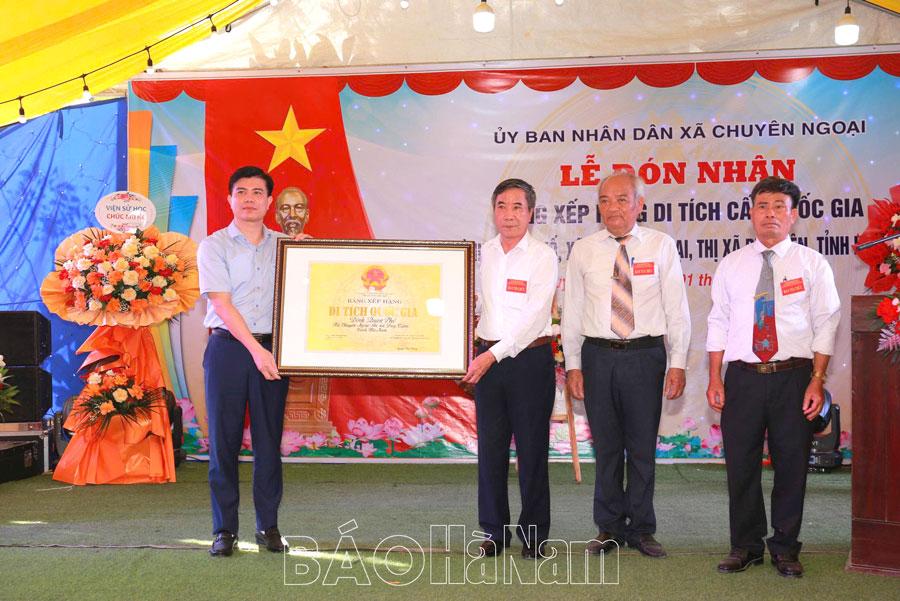 Đình Quan Phố đón nhận Bằng xếp hạng Di tích cấp quốc gia