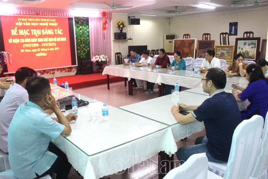 Hội Văn học Nghệ thuật tỉnh bế mạc trại sáng tác chuyên sâu