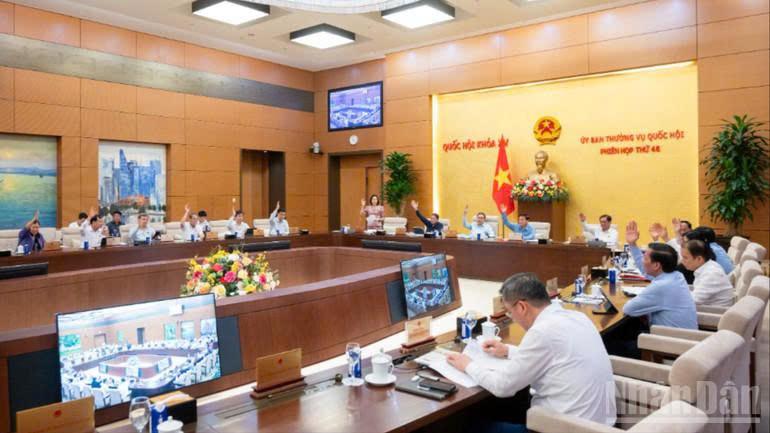 Sửa Pháp lệnh Dân số: Vợ chồng tự quyết định số con và thời gian sinh con