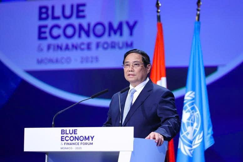 Cùng nhau gìn giữ, bảo vệ đại dương xanh cho hôm nay và mai sau