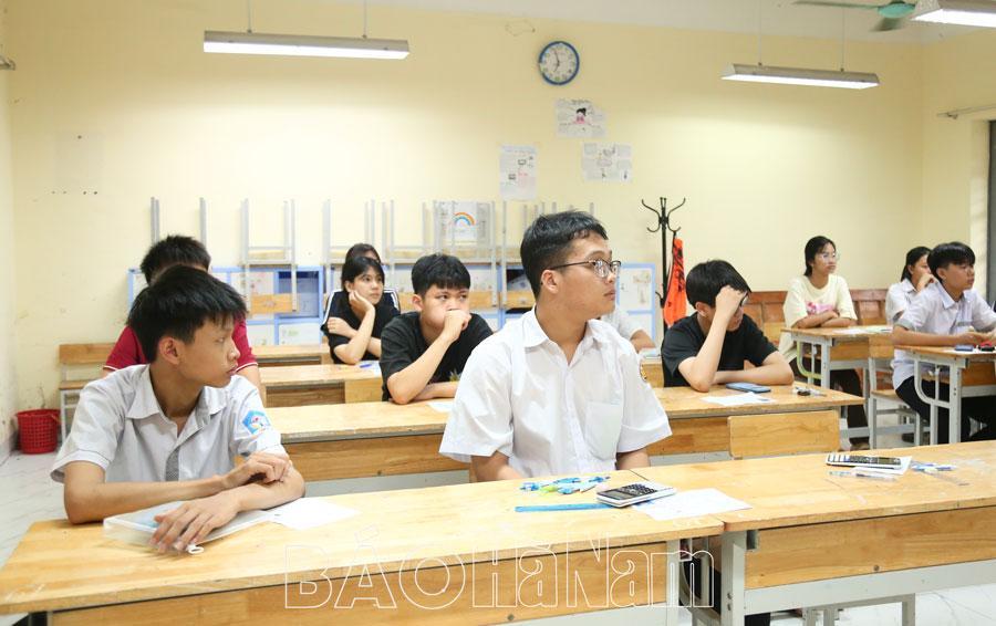 Trường THCS & THPT Nguyễn Tất Thành tổ chức thi tuyển sinh lớp 10 năm học 2025- 2026