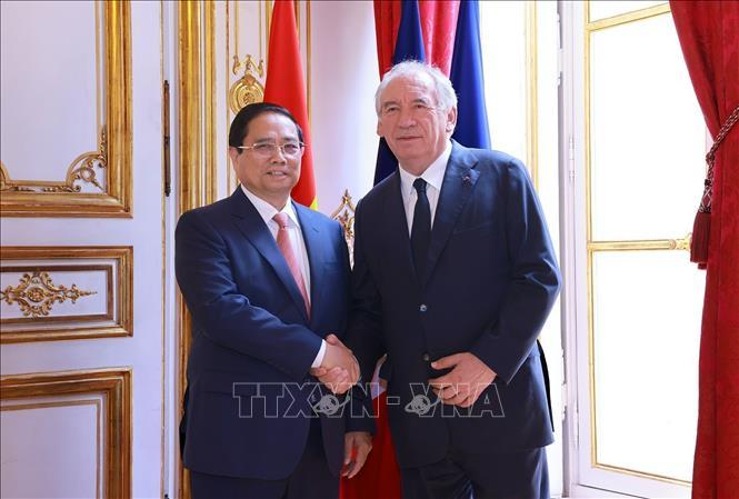 Thủ tướng Phạm Minh Chính hội đàm với Thủ tướng Pháp Francois Bayrou