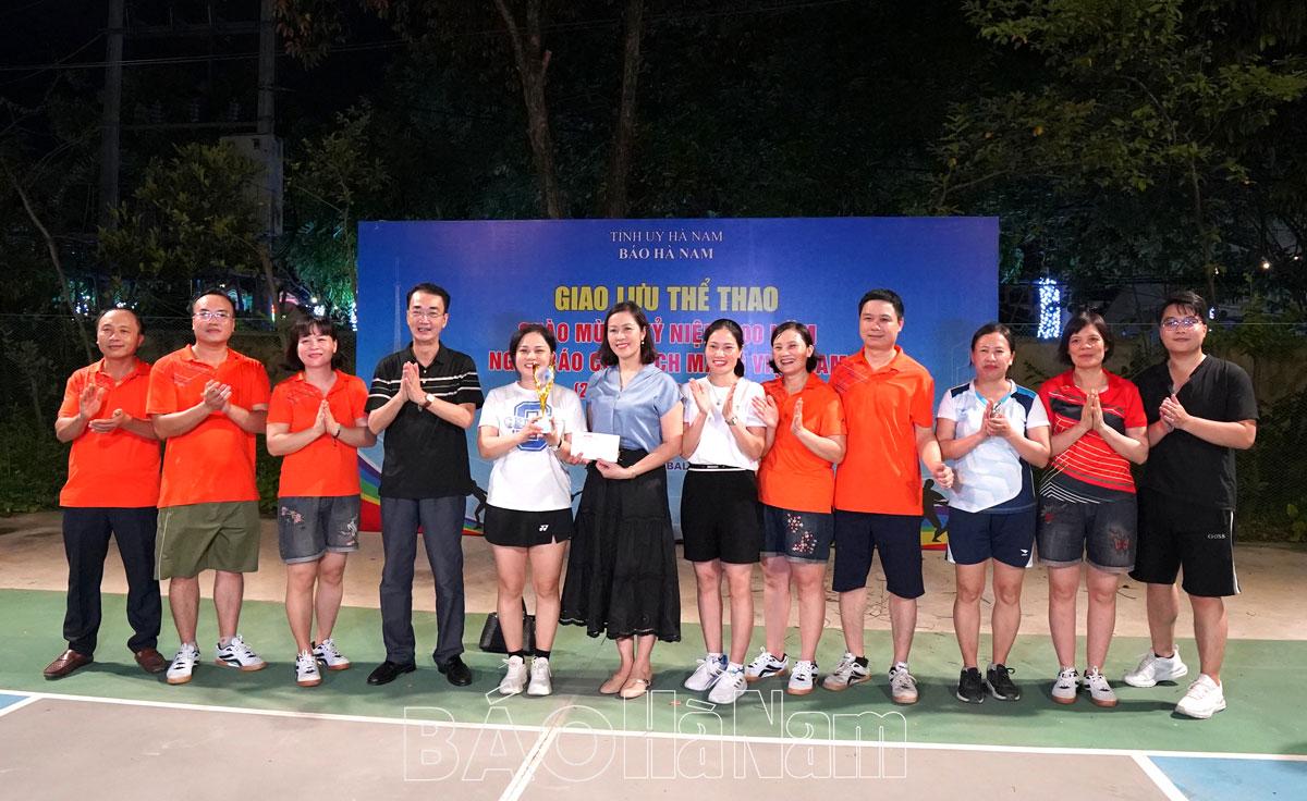 Giải thể thao chào mừng kỷ niệm 100 năm Ngày Báo chí Cách mạng Việt Nam