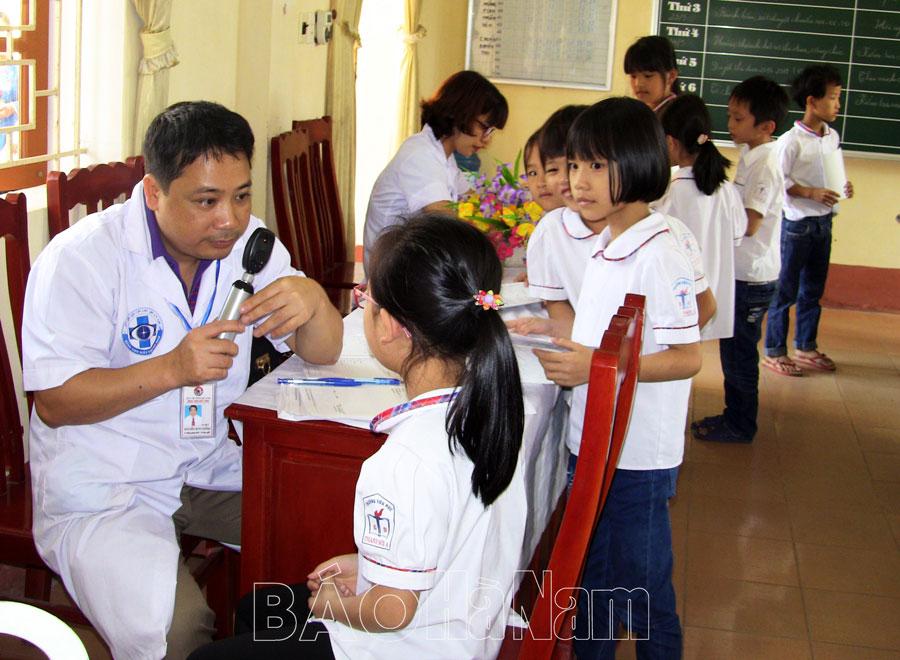 Người làm báo Hà Nam với trẻ em