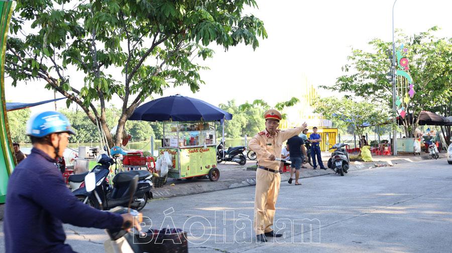 Bảo đảm an ninh trật tự, an toàn giao thông tại các điểm thi tốt nghiệp THPT năm 2025
