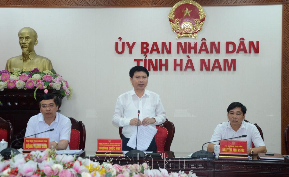 UBND tỉnh thảo luận các nội dung trình tại Kỳ họp thường lệ giữa năm 2023