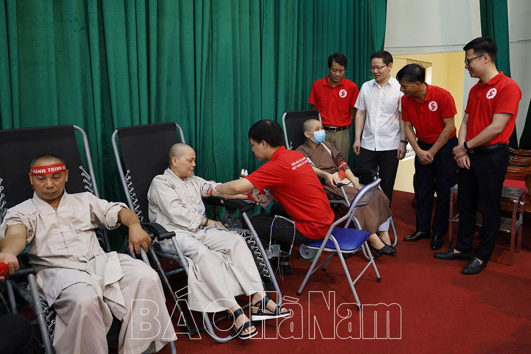 Khai mạc Hành trình đỏ - Hà Nam kết nối dòng máu Việt