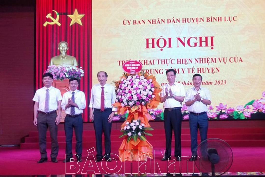 UBND huyện Bình Lục triển khai thực hiện nhiệm vụ của Trung tâm Y tế huyện