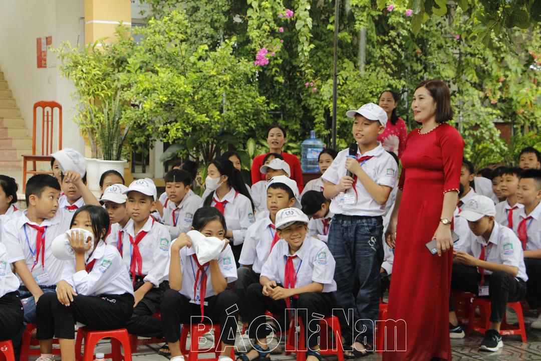 Phòng GD&ĐT huyện Thanh Liêm phối hợp tuyên truyền giáo dục pháp luật cho học sinh THCS