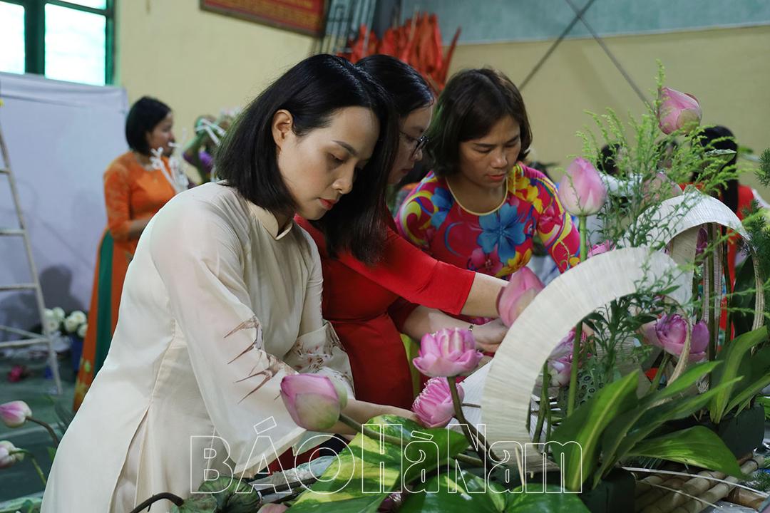 Công đoàn cơ sở Trường Tiểu học Thanh Nguyên và THCS Liêm Sơn đạt giải Đặc biệt Hội thi cắm hoa nghệ thuật huyện Thanh Liêm