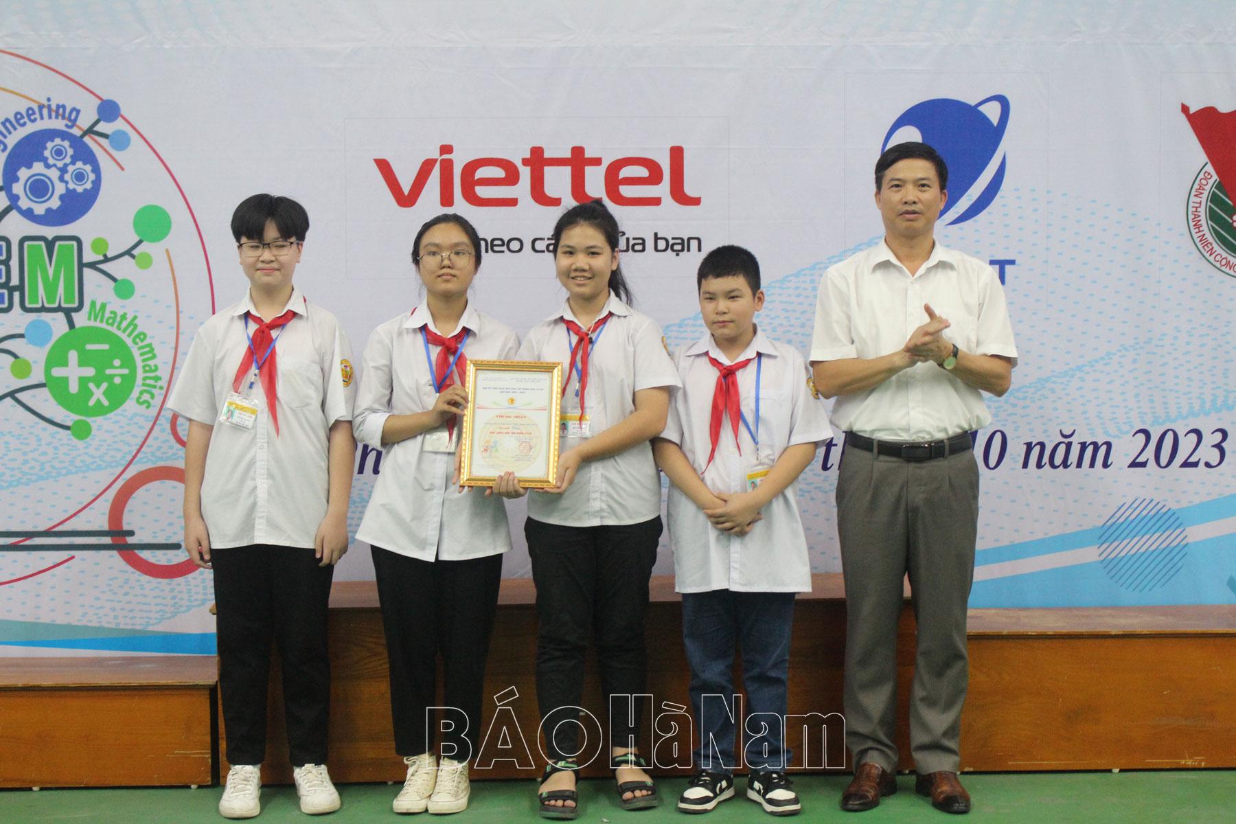 Trường THCS Trần Quốc Toản và THCS Châu Sơn đạt giải Nhất tại “Ngày hội STEM cấp THCS thành phố Phủ Lý năm học 2023-2024”