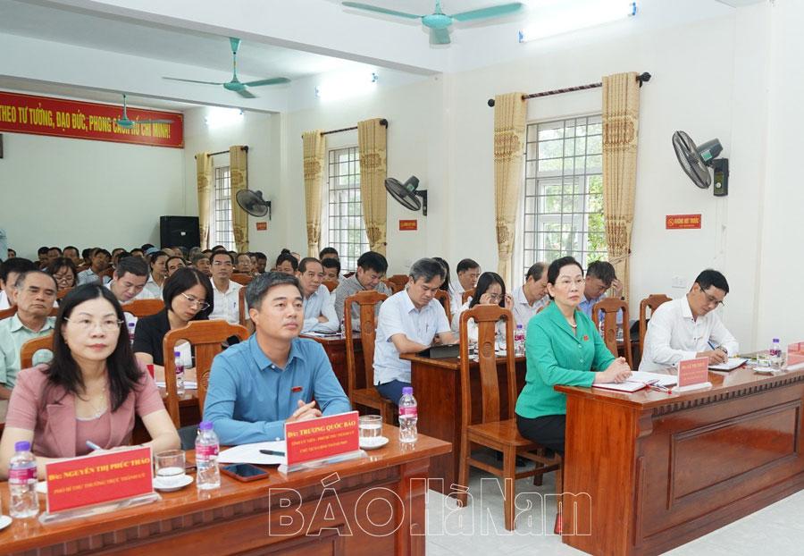 Đại biểu HĐND tỉnh tiếp xúc cử tri trước Kỳ họp thường lệ cuối năm