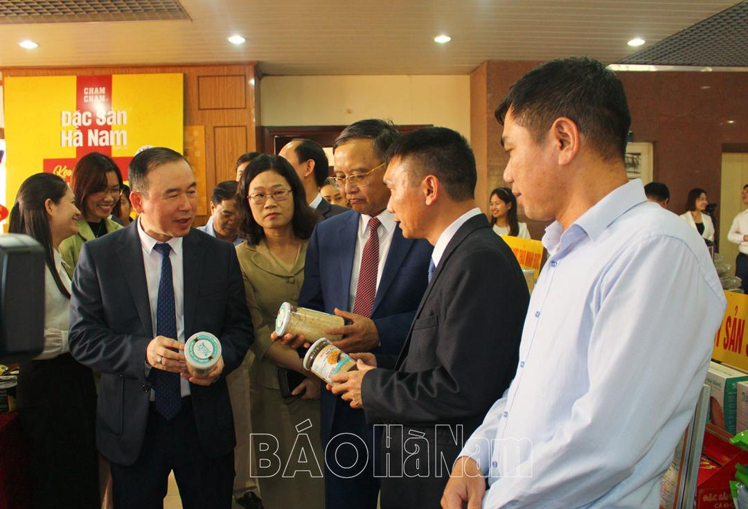 Hơn 70 doanh nghiệp, HTX, hộ sản xuất tham gia hội nghị kết nối cung cầu hàng Việt Nam tại tỉnh Hà Nam năm 2023