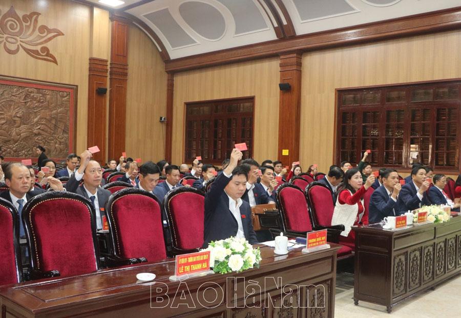 Kết quả lấy phiếu tín nhiệm đối với 26 người giữ chức vụ do HĐND tỉnh bầu