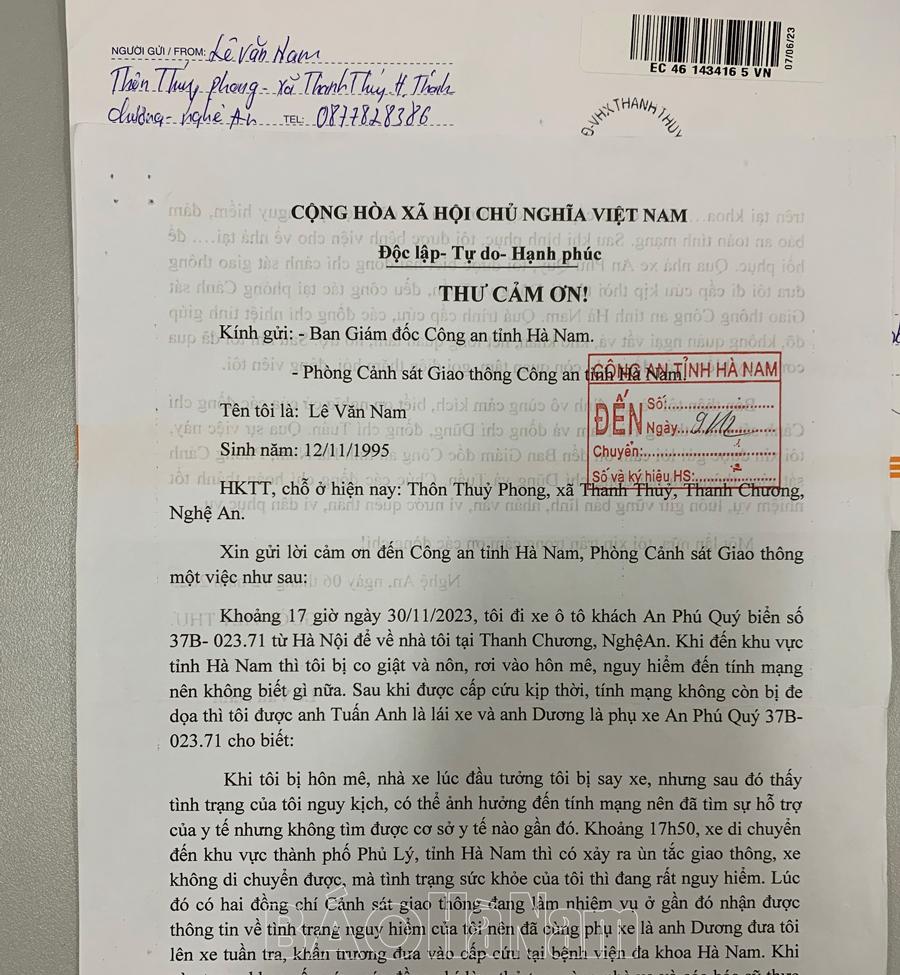 Cảnh sát giao thông Công an Hà Nam kịp thời giúp đỡ nam thanh niên bị co giật, hôn mê đi cấp cứu