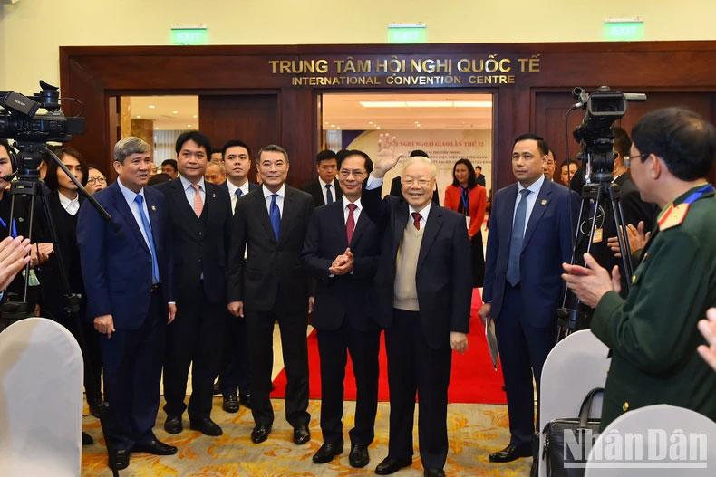 Tổng Bí thư Nguyễn Phú Trọng dự Khai mạc Hội nghị Ngoại giao lần thứ 32