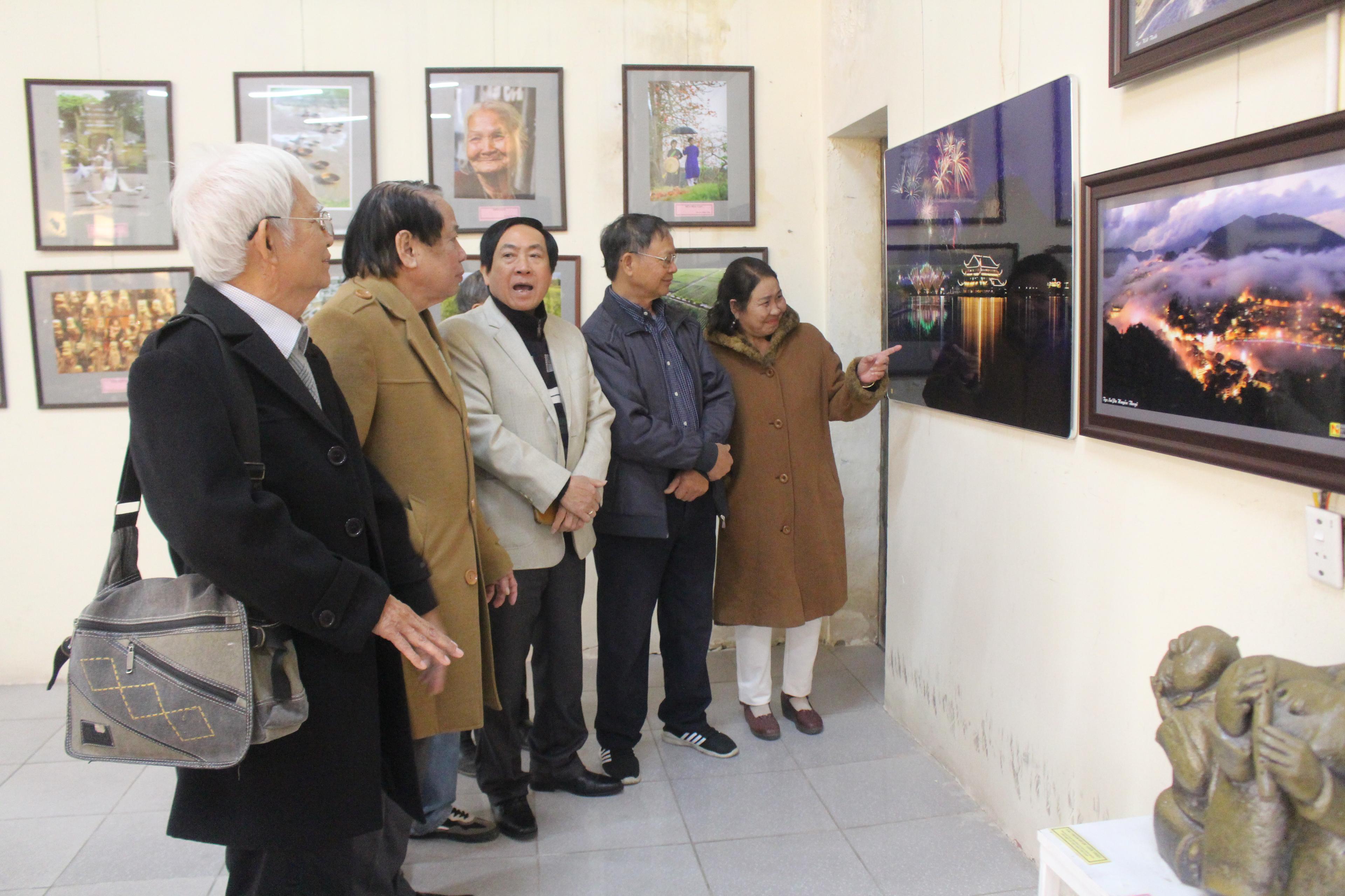 Hội Văn học Nghệ thuật tỉnh tổ chức Triển lãm Mỹ thuật – Nhiếp ảnh