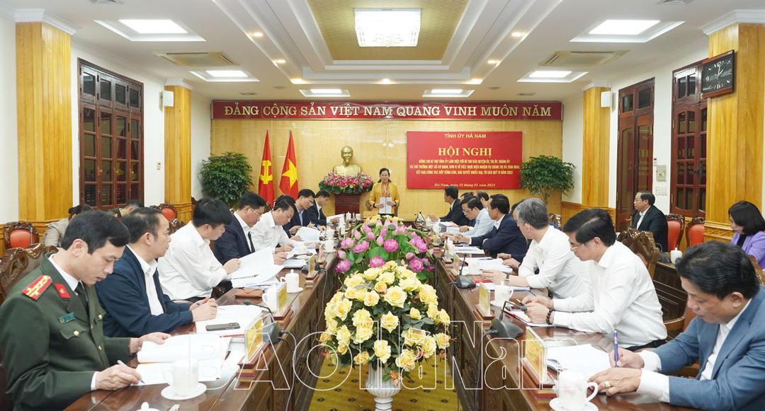 Đồng chí Bí thư Tỉnh ủy Lê Thị Thủy làm việc với bí thư các huyện, thị, thành ủy và thủ trưởng một số cơ quan, đơn vị về thực hiện nhiệm vụ chính trị và công tác tiếp dân, giải quyết KNTC quý IV/2023