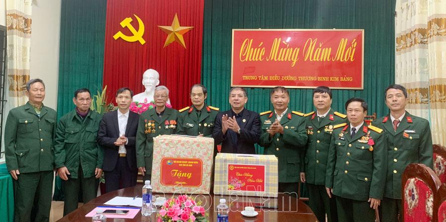Hội Cựu chiến binh tỉnh tổ chức tặng quà Tết tại các trung tâm điều dưỡng thương binh trên địa bàn