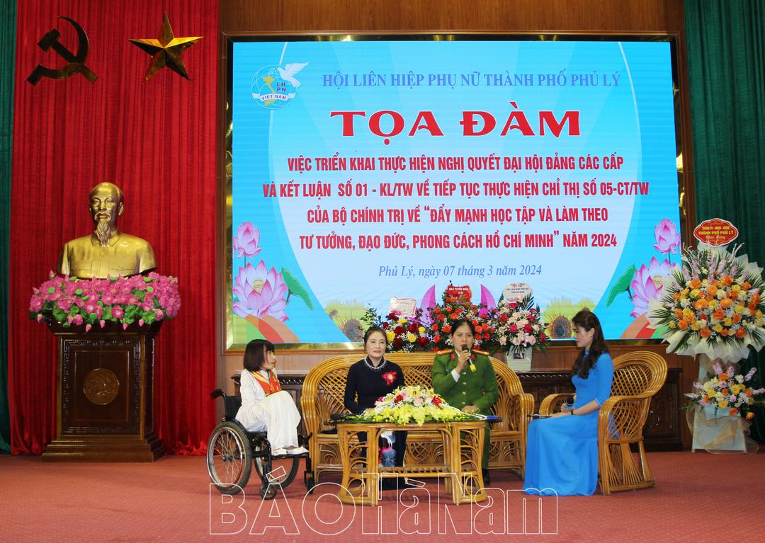 Hội LHPN Phủ Lý tọa đàm việc triển khai thực hiện Nghị quyết đại hội Đảng các cấp và Chỉ thị 05 của Bộ Chính trị