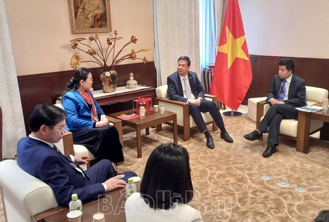 Đoàn công tác xúc tiến đầu tư tỉnh Hà Nam thăm và làm việc với Đại sứ quán Việt Nam tại Nhật Bản