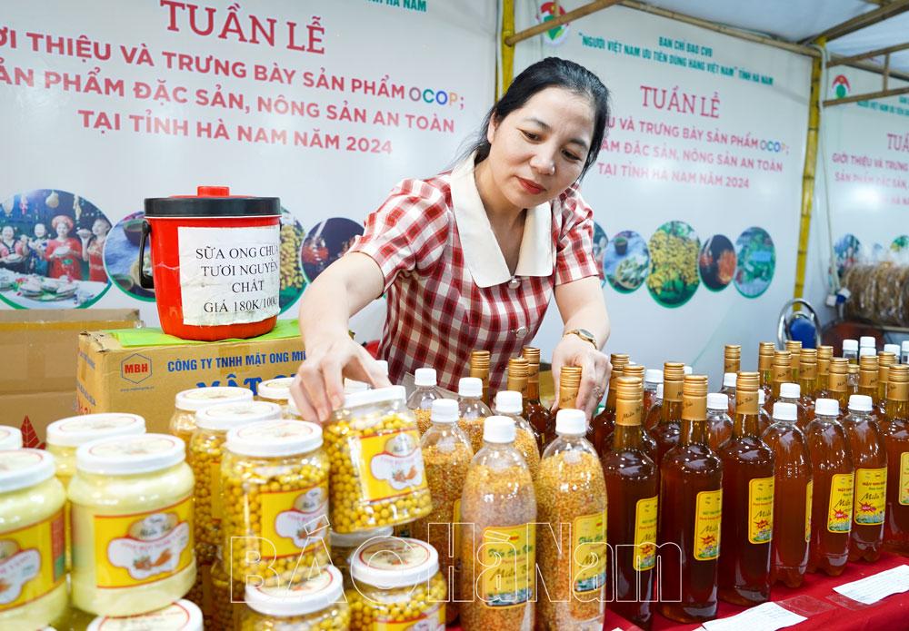 Những sản phẩm OCOP của Hà Nam tại Tuần lễ giới thiệu và trưng bày sản phẩm OCOP 2024