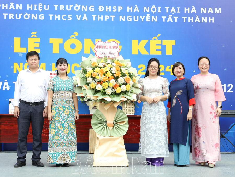 Trường THCS & THPT Nguyễn Tất Thành tổng kết năm học 2023 - 2024