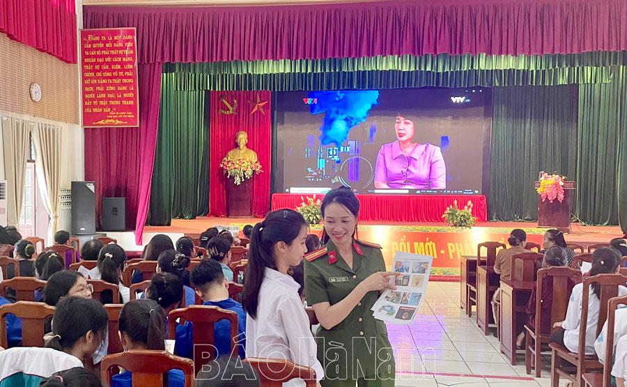 Khám phá trên 200 vụ mua bán, vận chuyển, tàng trữ, tổ chức sử dụng trái phép chất ma túy trong 6 tháng