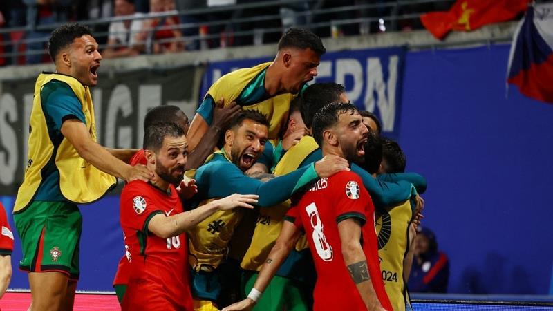 Bồ Đào Nha ngược dòng thắng CH Séc ở phút bù giờ