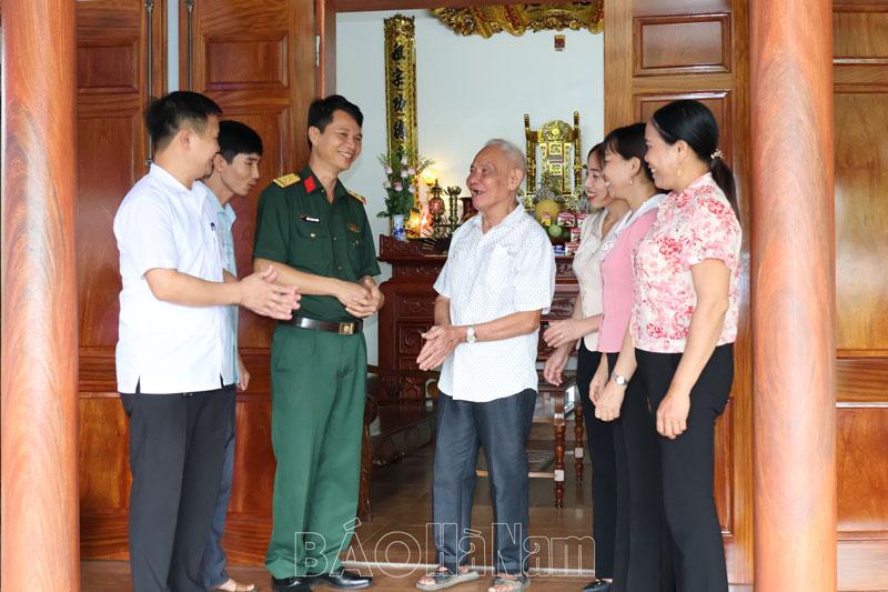 Ban CHQS huyện Bình Lục khánh thành, bàn giao “Nhà đại đoàn kết”