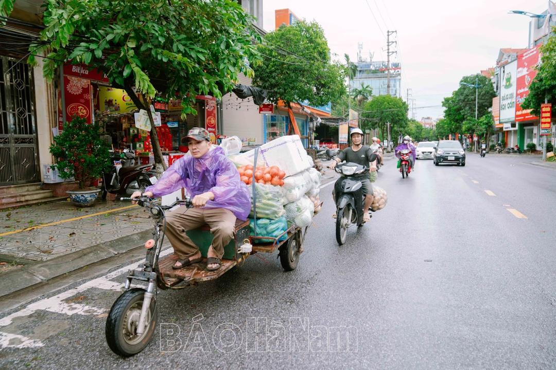 Giá thực phẩm, rau xanh tăng nhẹ sau bão số 3