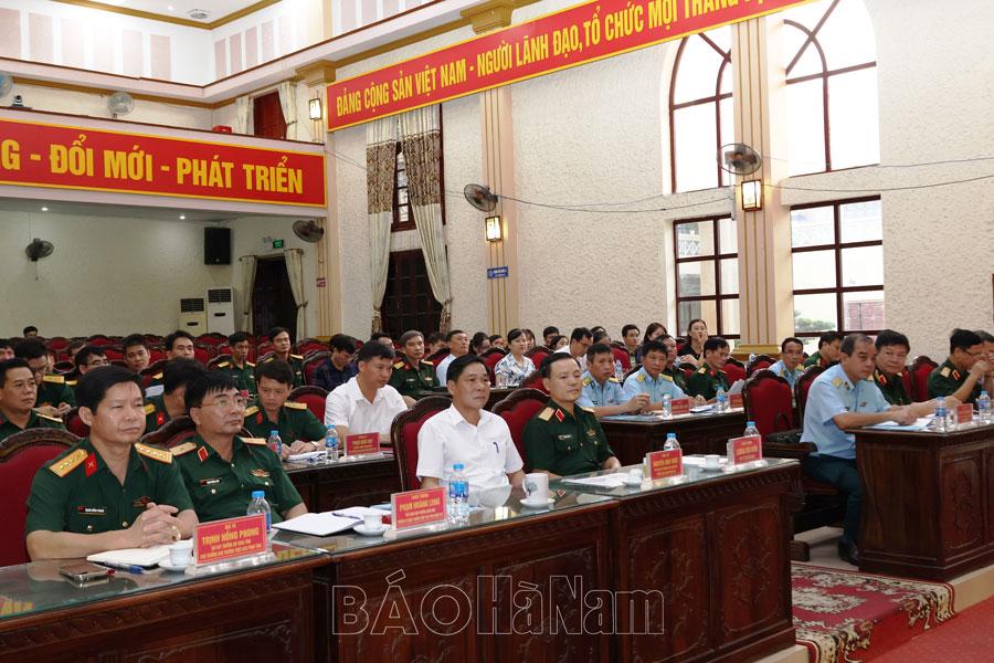 Kiểm tra công tác phòng không nhân dân tại Phủ Lý