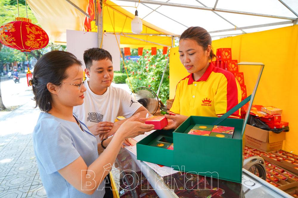 Đa dạng thị trường bánh trung thu